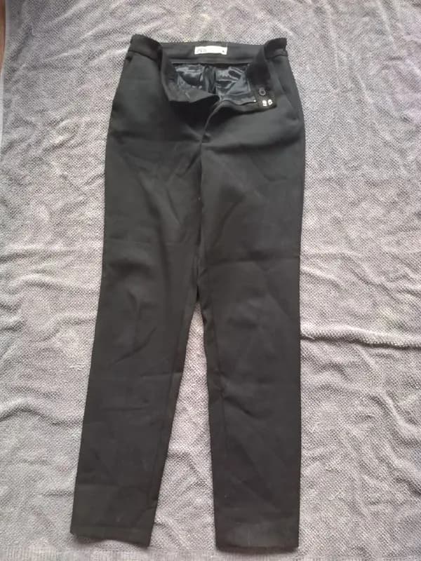 1) Брюки черные, Zara, XS, 20 лари — Тбилиси — 20 ₾