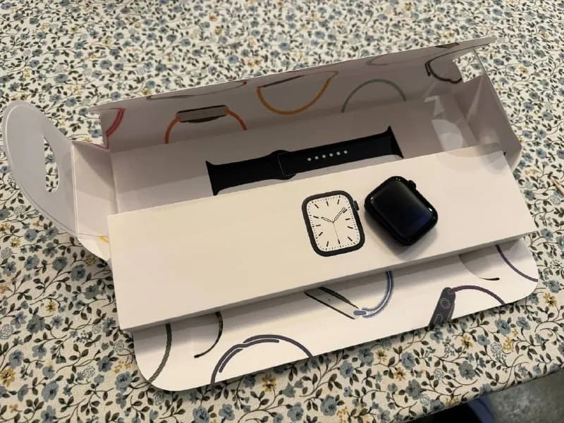 Apple Watch Series 7 — 45 mm — Black. — Тбилиси — 700 ₾