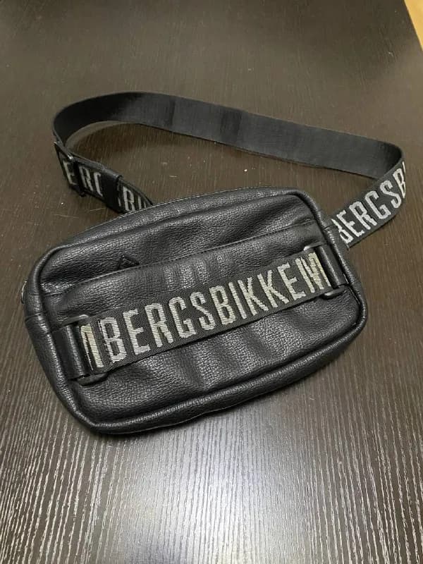 bikkembergs — 100 лари — Тбилиси — 100 ₾