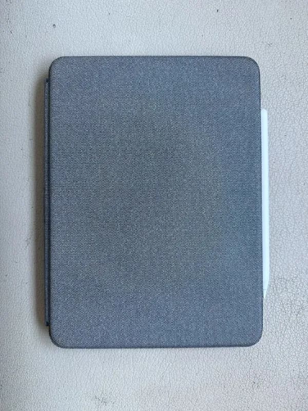 Logitech Combo Touch Keyboard Case with Trackpad — Тбилиси — 380 ₾