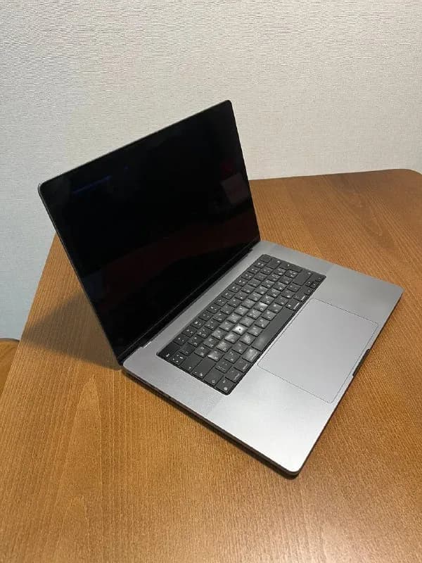 MacBook Pro 16 — Тбилиси — 2 021 $