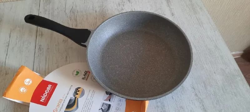 Nadoba (Чехия) с антипригарным покрытием Grania, d-28cm. — Тбилиси — 50 ₾