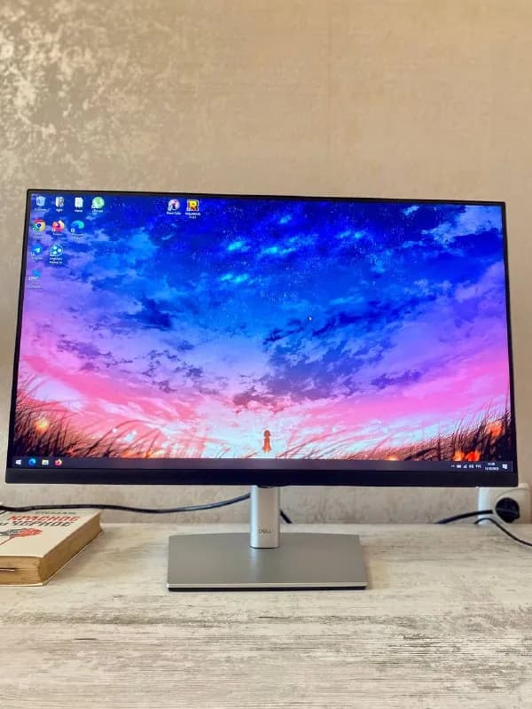24 дюйма от производителя DELL в полном комплекте. — Тбилиси — 450 ₾