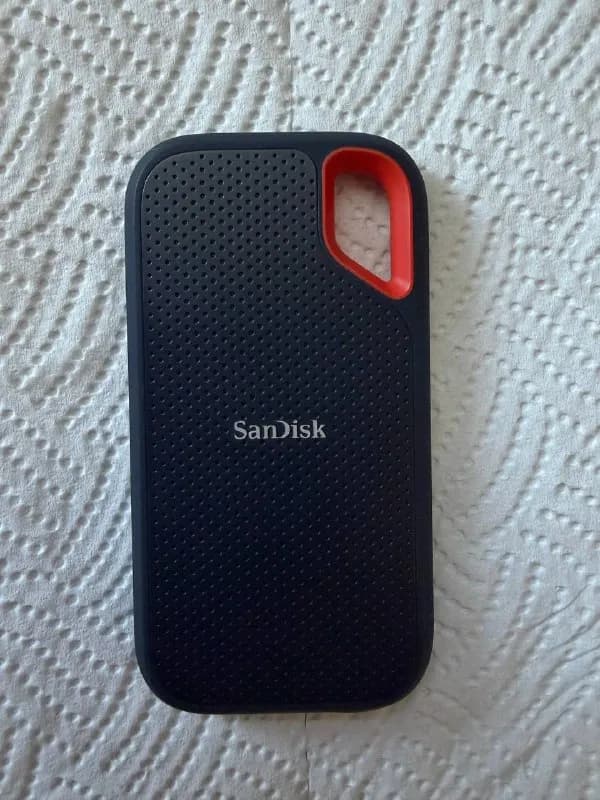 SSD диск SANDISK Extreme Portable V2 500GB (SDSSDE61-500G-G25) — Батуми — 350 ₾