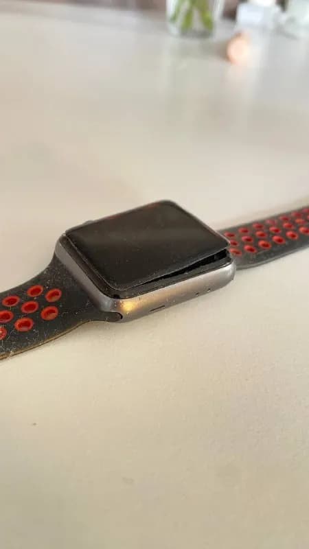 Apple Watch 3 42 mm — Тбилиси — 40 ₾