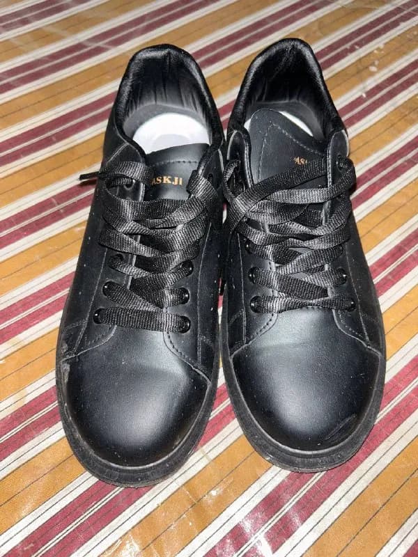 2 пары — Тбилиси — 4 110 ₾