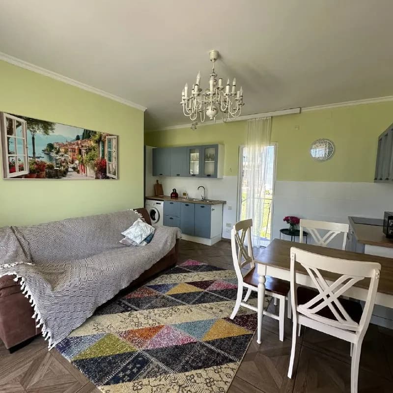 40 м² 1000$/мес годовая аренда в 15 минутах от центра Батуми частный сектор, отдельная спальня, кухня — Батуми — 21 000 $