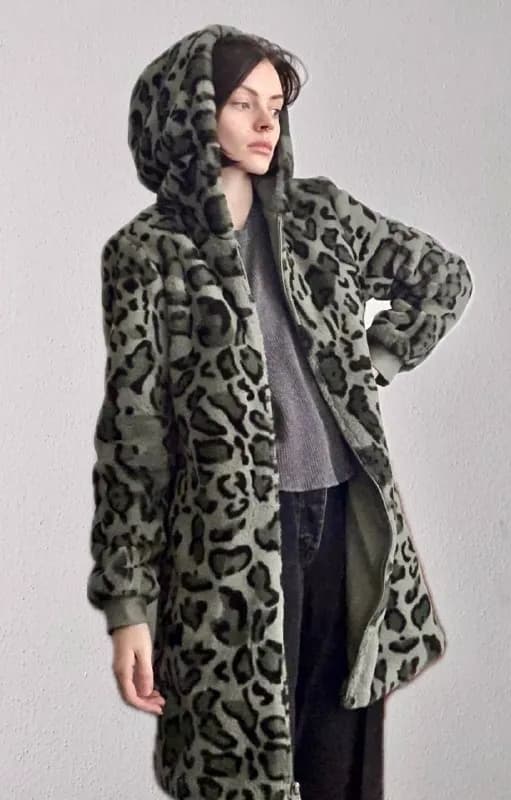 1. Пальто Guess 60 лари S — Тбилиси — 60 ₾