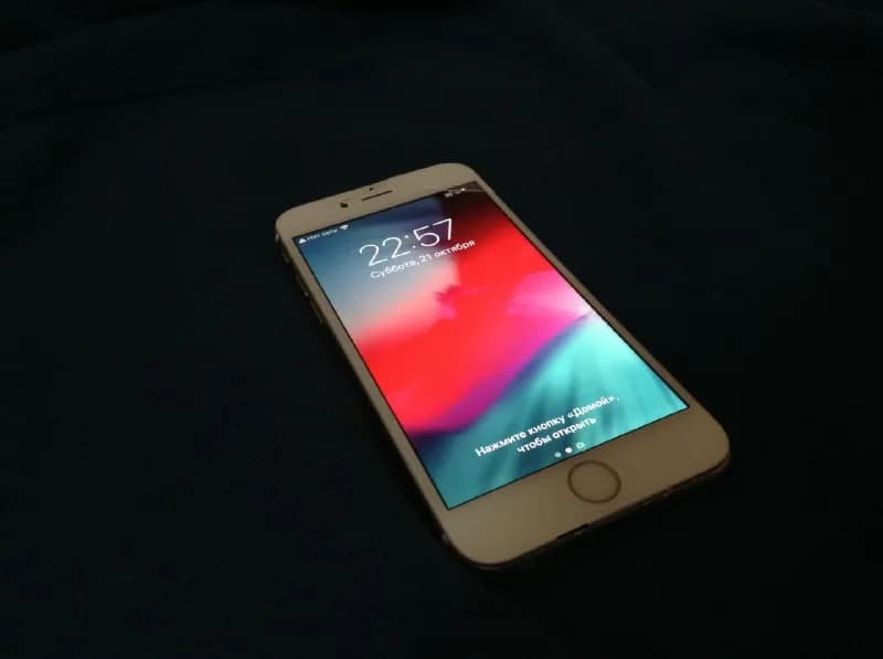 iPhone 6. Состояние на фото. SIM-карта не работает, потому что был выполнен обход iCloud. Можно ис — Тбилиси — 45 ₾