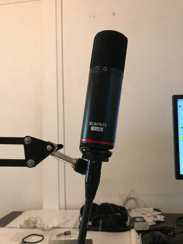 Focusrite Scarlett Studio Scarlett CM25 MkIII — Тбилиси — 40 $