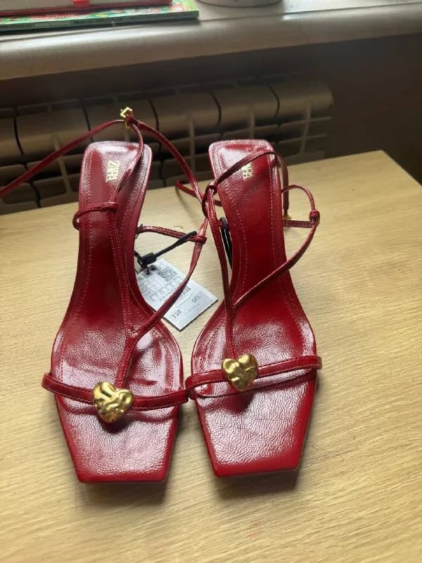 Zara, новые с биркой Размер европейский 42, на Российский 41. — Тбилиси — 100 ₾