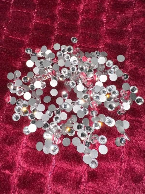 270 шт стекло Crystal Clear размер 34. — Тбилиси — 34 ₾