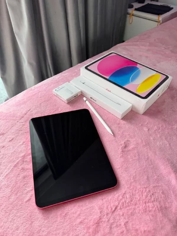 iPad [телефон]GB + Apple Pencil 1 + Запасной адаптер — Батуми — 2 000 ₾