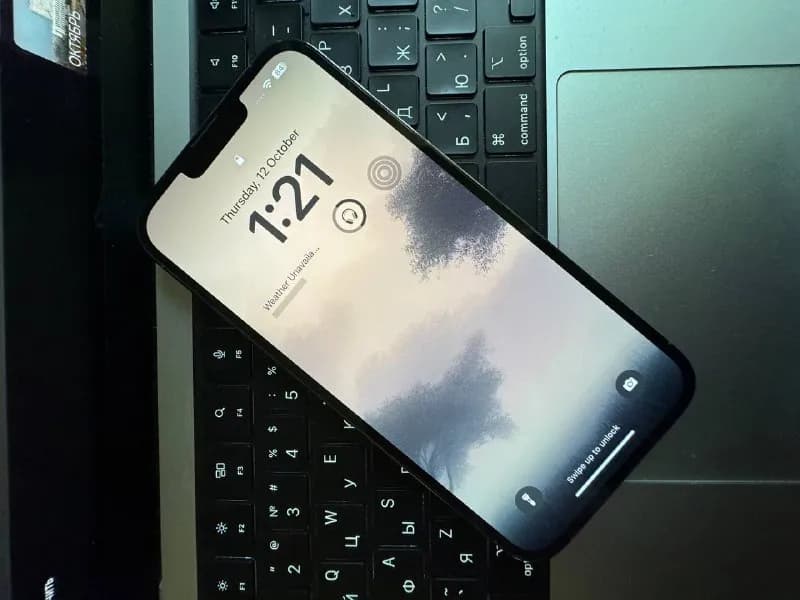 iPhone 13 Pro Max 256 Gb Blue Sierra (MLMJ3RU/A) — Тбилиси — 2 500 ₾