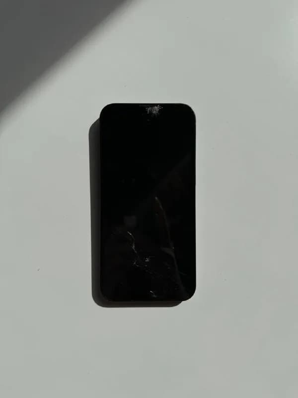 iPhone 13 256gb midnight — Тбилиси — 1 400 ₾