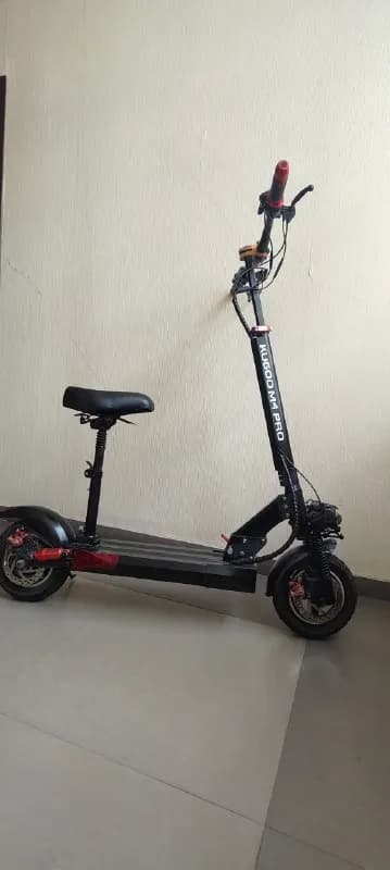Electric scroll hugoo m4 pro продам. — Батуми — 800 ₾