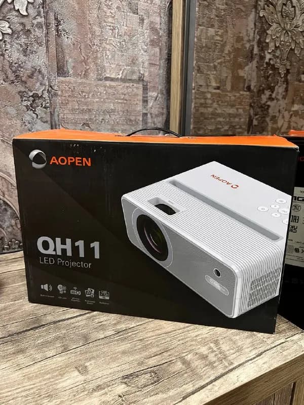 AOPEN QH 11, использовался для пару фильмов и теперь лежит в коробке без дела. Покупался в Грузии, д — Тбилиси — 750 ₾
