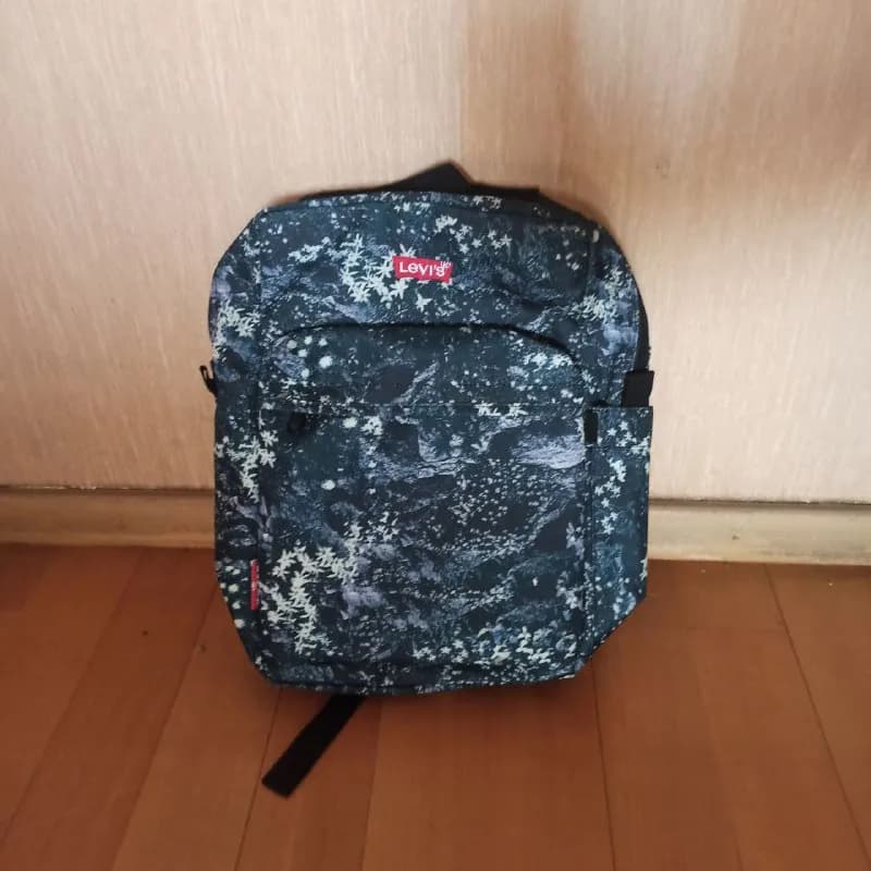 Levi`s, практически новый — 80 лари — Тбилиси — 80 ₾
