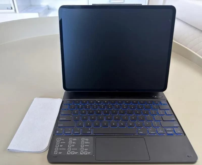 iPad Pro 13» (M5) — 1 ТБ, Cellular — Батуми — 4 750 ₾