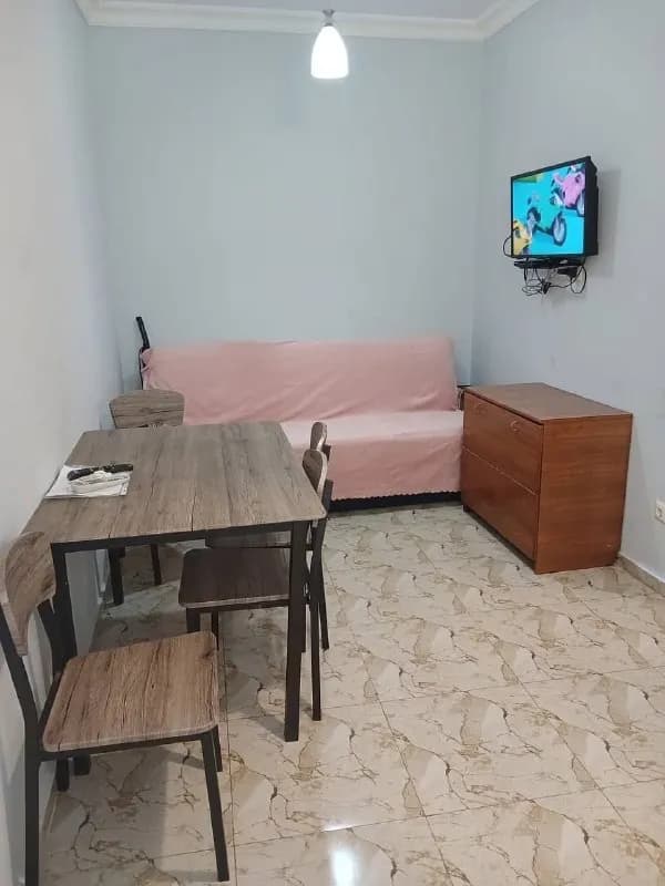 1+1 по улице Такаишвили, 51/53 — Батуми — 350 $