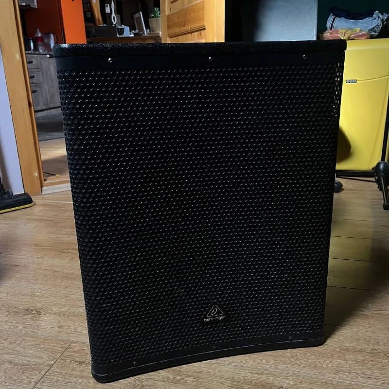Behringer B112W — Wireless Active Speaker 1000W 12 inch 2шт. (1400 gel.) — Тбилиси — 1 400 ₾
