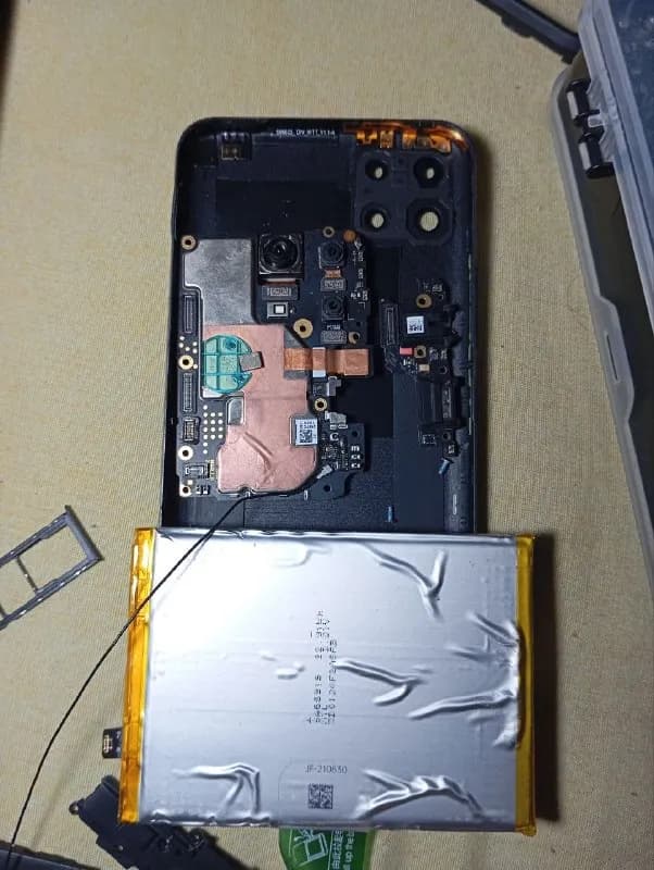 Realme C25S — Батуми — 15 ₾