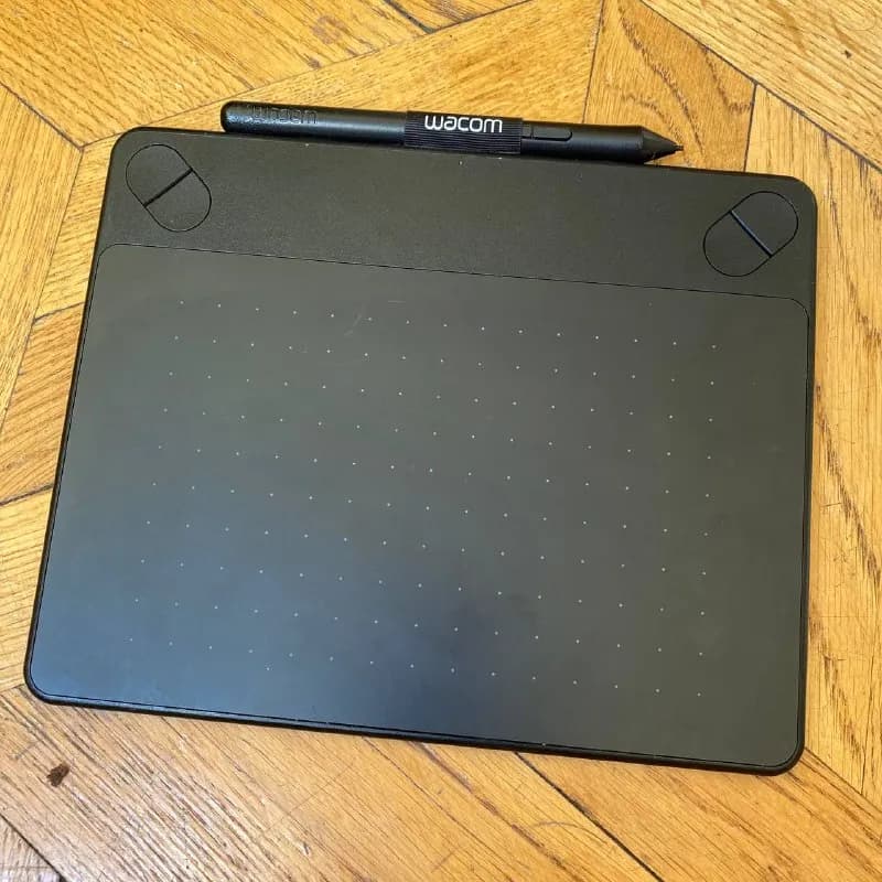 Wacom intuos pen & touch — Тбилиси — 490 150 ₾