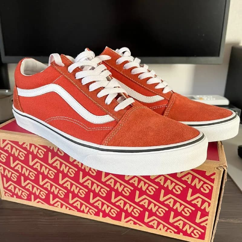 3 пары новых оригинальных Vans, брали парню — промахнулся с размером. — Тбилиси — 220 ₾