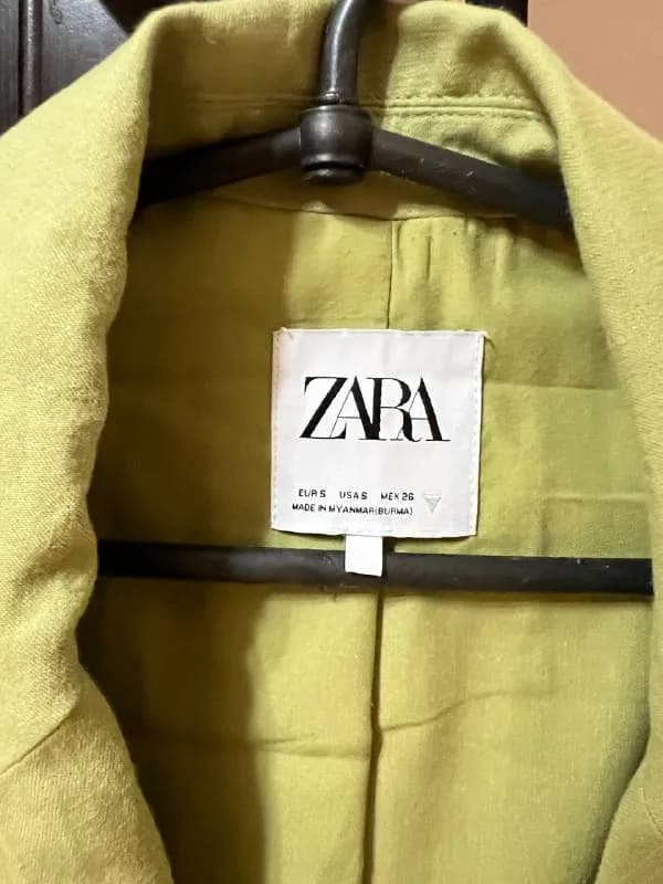 Zara💚 состояние идеальное🔥🤌🏽 размер S, Oversize. 30 gel — Тбилиси — 30 ₾