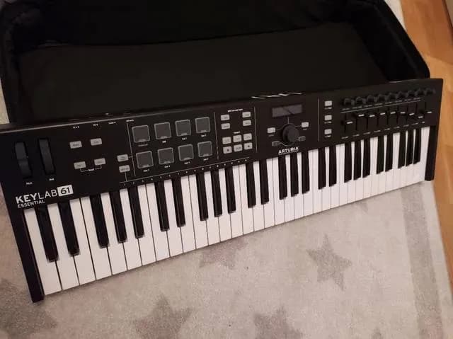 Midi клавиатура Arturia KeyLab essential 61 — Тбилиси — 550 ₾