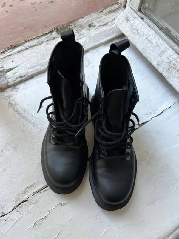 Dr. Martens 1460 MONO SMOOTH LEATHER LACE UP BOOTS — Тбилиси — 300 ₾