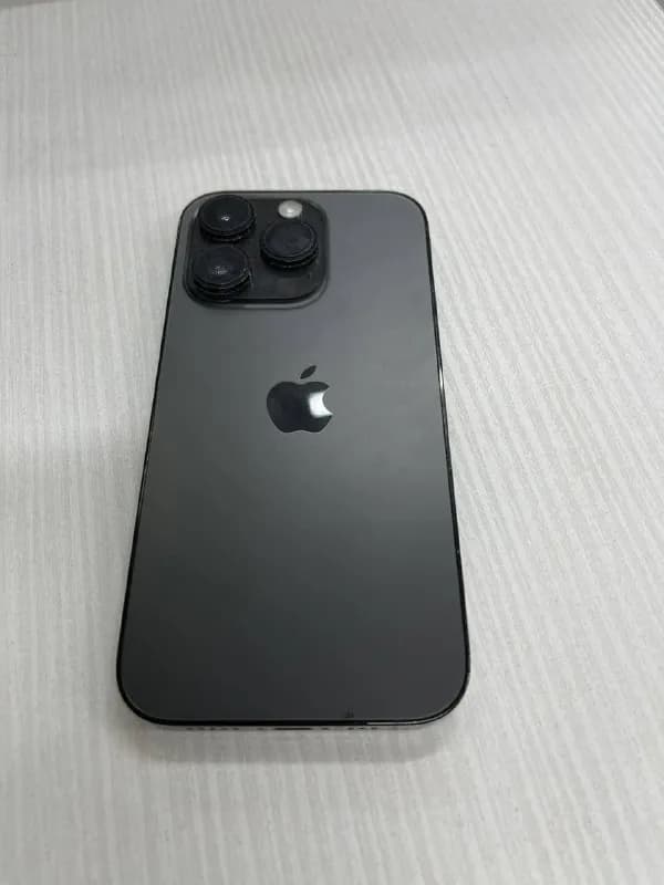 iPhone 14 pro 256gb space black, АКБ90%, 2700 лари — Тбилиси — 2,700 ₾