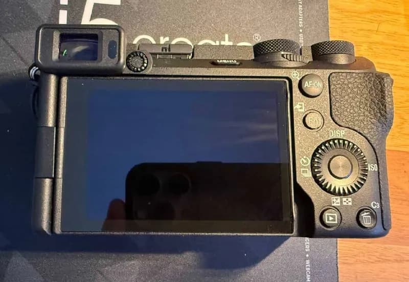 Sony a6700 (ILCE-6700) — Батуми — 3000 ₾
