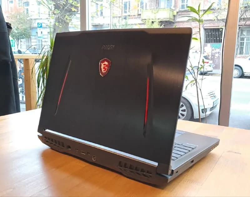 msi gt63 8sg — Тбилиси — 1 050 $