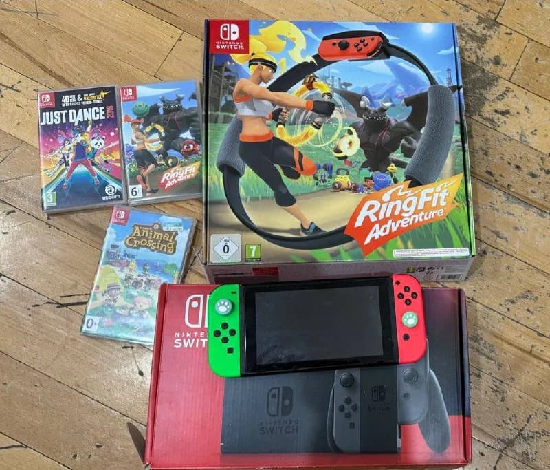 Nintendo Switch с играми. Состояние идеальное, наклеено защитное стекло, люфта нет. — Тбилиси — 450 ₾