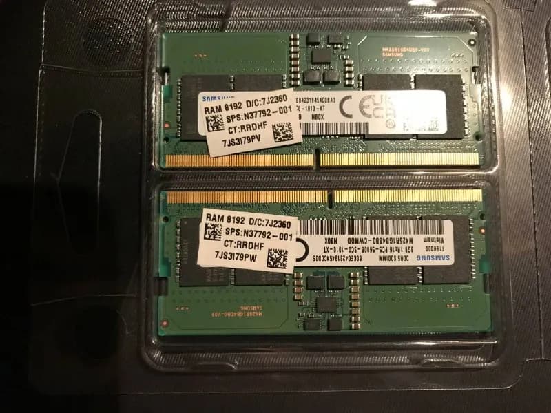 Samsung DDR5 5600, 16GB 2 slots (8×2). Абсолютно новые карты снятые с нового ноутбука. — Тбилиси — 70 ₾