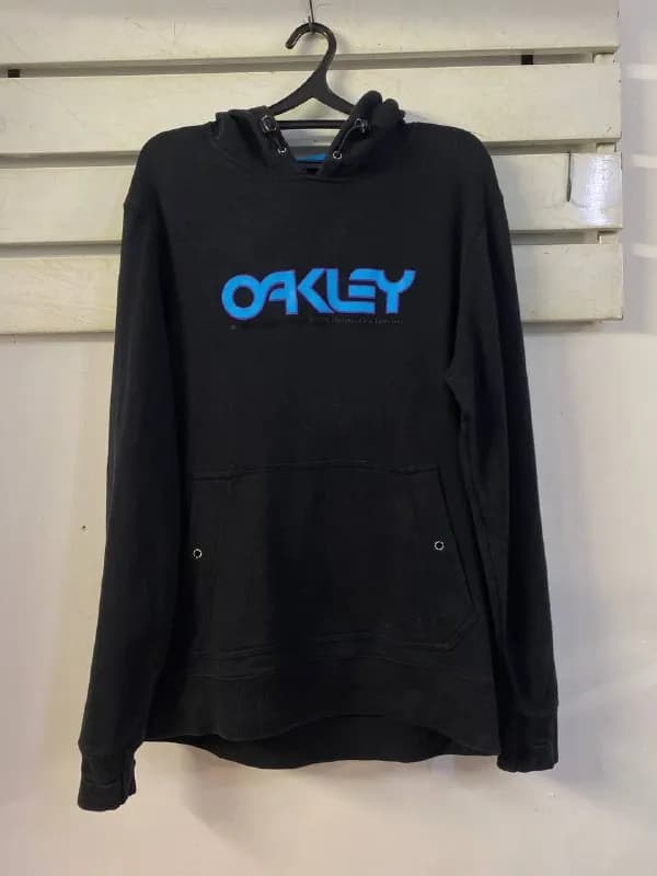 Oakley — Тбилиси — 100 ₾