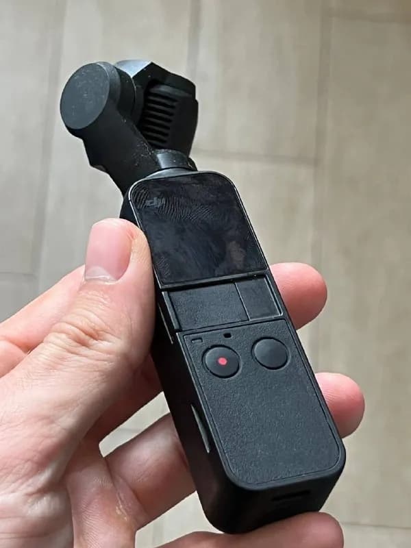 DJI Osmo Pocket, отличное состояние, мало пользовался. В комплекте крепление на грудь, широкоугольна — Тбилиси — 180 $