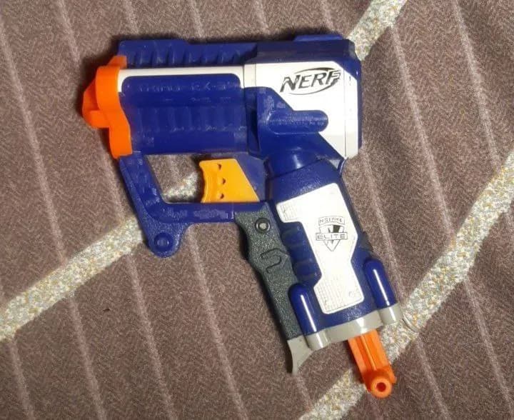 10 лари пистолет nerf — Тбилиси — 10 ₾