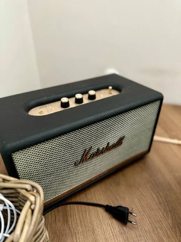 1)Marshall Stanmore II состояние новой (цена 800 ₾) — Тбилиси — 800 ₾