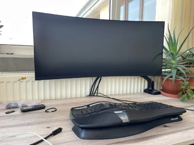 Mi Curved Gaming Monitor 34» + кронштейн — Тбилиси — 1 050 ₾