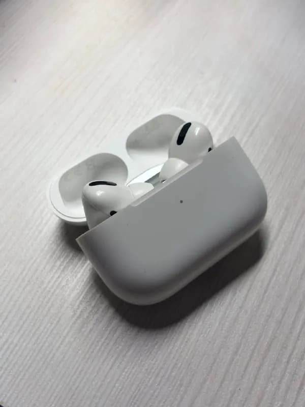 Apple AirPods Pro 1 — Батуми
