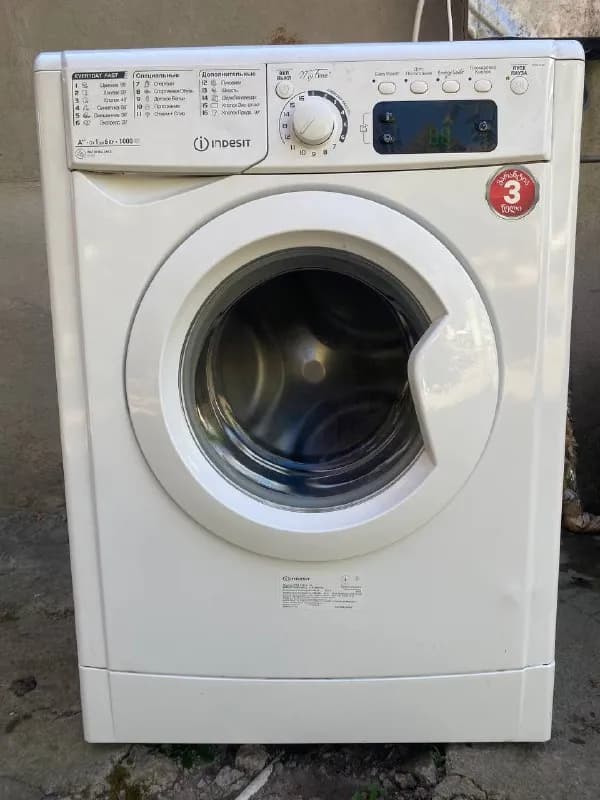 INDESIT 6KG в нормальном состоянии Цена 350 Лари — Тбилиси — 350 ₾