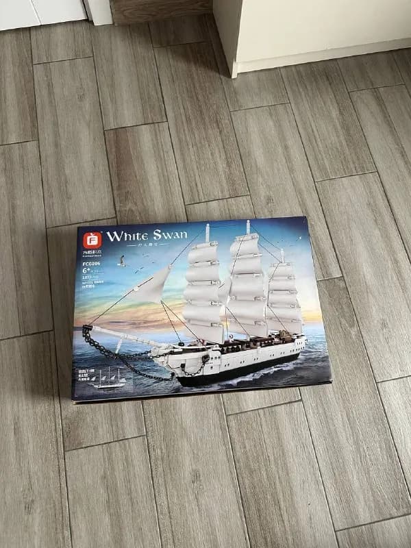 LEGO. Некоторые пакеты открыты, собирали чуть-чуть. Продам за 50 лари. — Батуми — 50 ₾