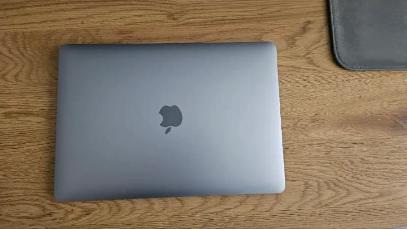 Apple Macbook Air 13 inch 2020 — Тбилиси — 1 800 ₾