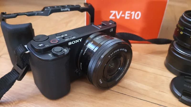 Sony ZV-E10 в идеальньном состоянит, любые проверку. — Тбилиси — 60 000 ₾