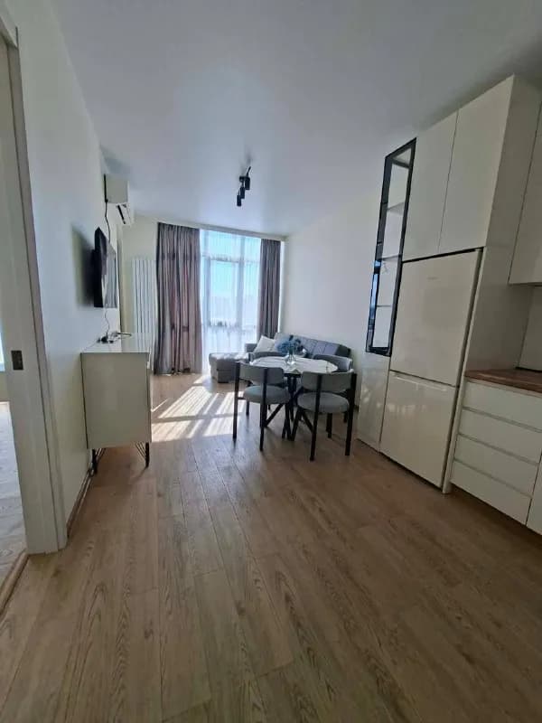 1+1 по улице Шартава, 30* — Батуми — 550 $