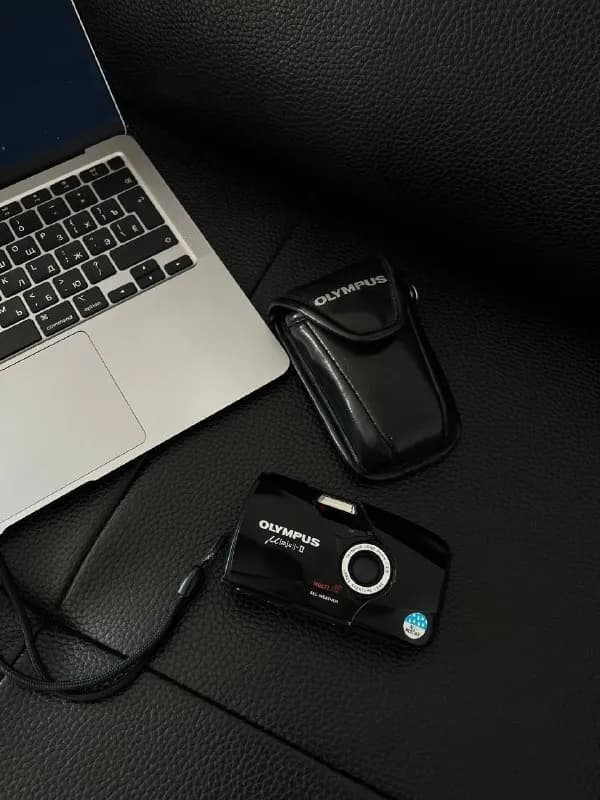 MJU II Olympus — плёночный фотоаппарат в редком чёрном цвете. В идеальном состоянии с оригинальным к — Тбилиси — 2 000 ₾
