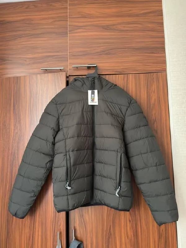 pull and bear размер М, совсем новая заплачено 169 лари. Продаю за 100 — Батуми — 169 ₾
