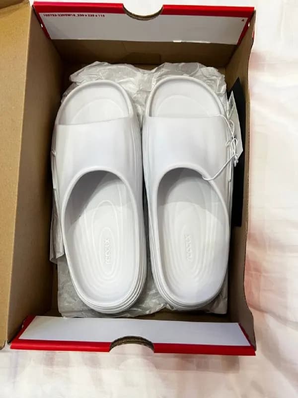 130 лари ( 8 us) — Батуми — 130 ₾